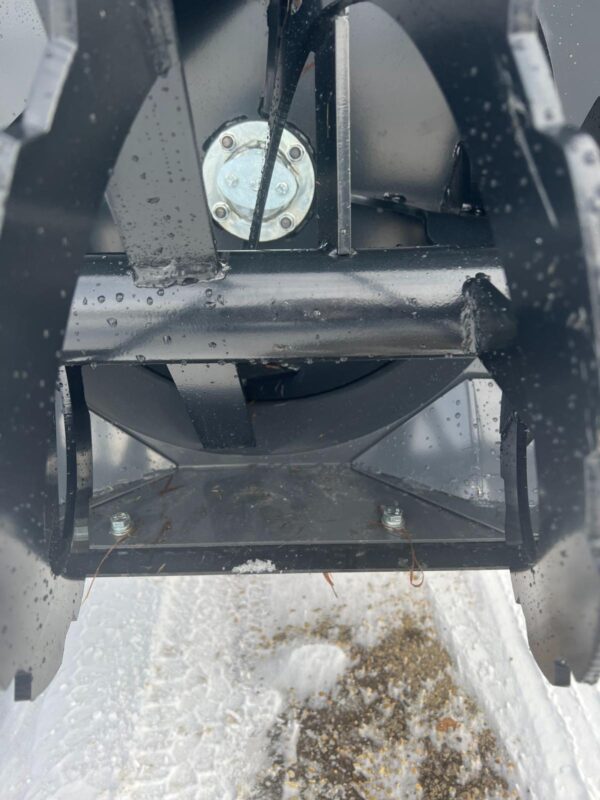 Skid Steer Front Hydraulic Snowblower 72” - Image 4